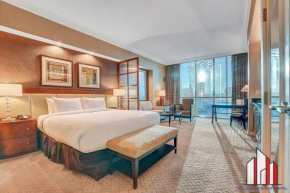 MGM Signature-30-719 Strip View Jacuzzi Studio